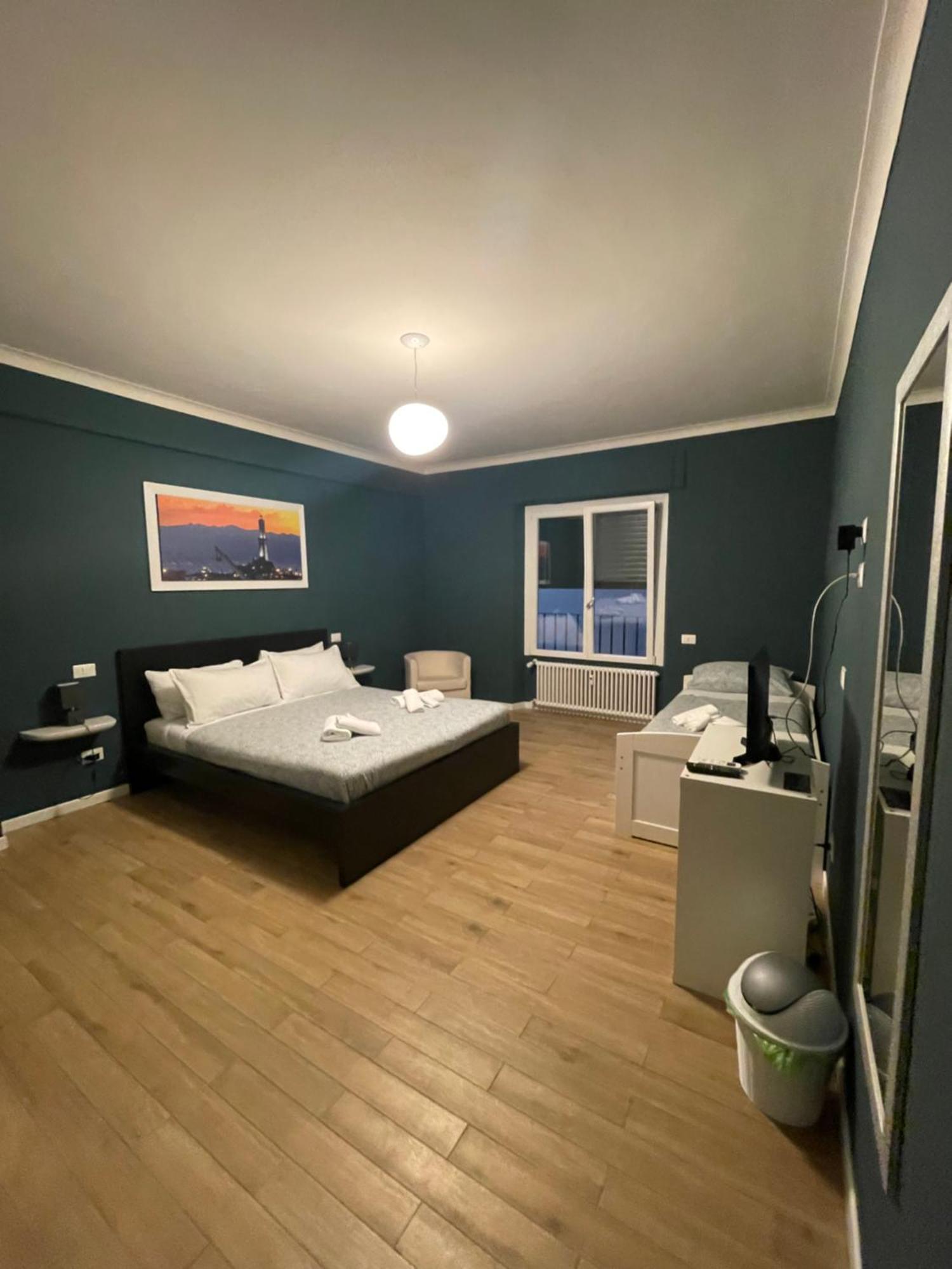 B&B Fossatello Affittacamere Genua Exteriör bild